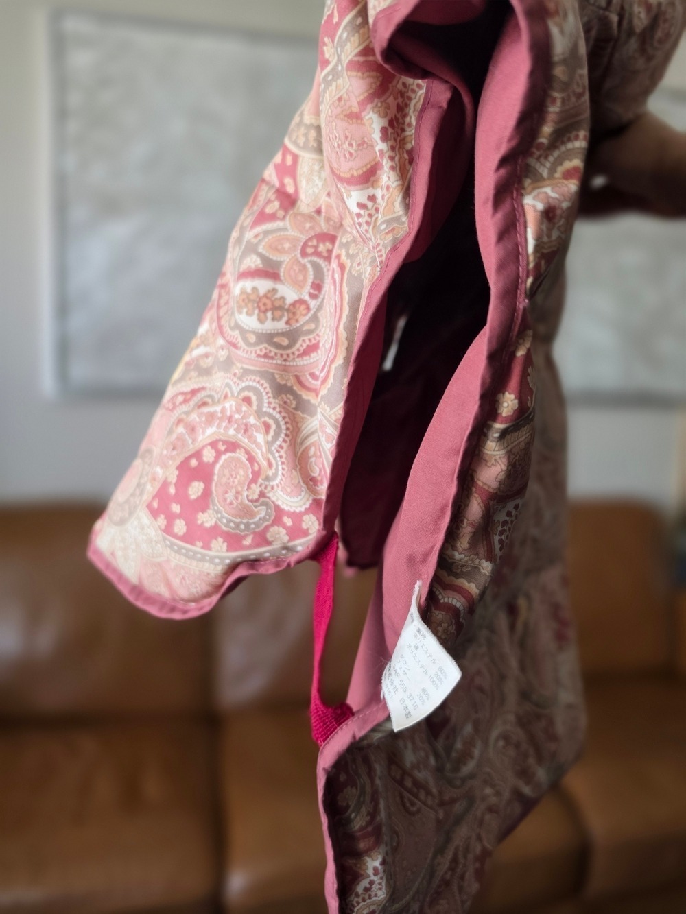 Authentic Celine Pink Dusty Rose Paisley Down Puffer Wrap One Size - Picture 12 of 13